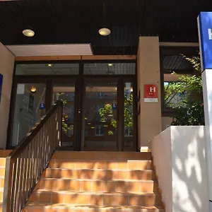 2* Hotel Kyriad Direct Centre